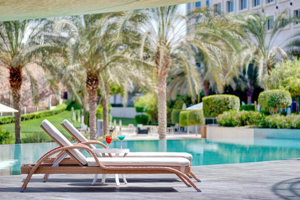 Crowne Plaza Muscat OCEC extended gallery 6